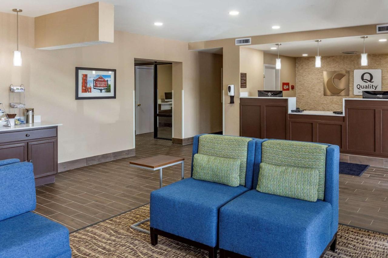 Quality Inn & Suites Spring Lake - Fayetteville Near Fort Bragg Eksteriør billede